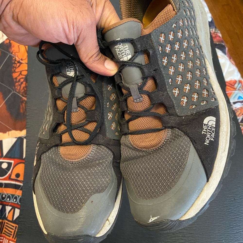 Men’s sneakers
